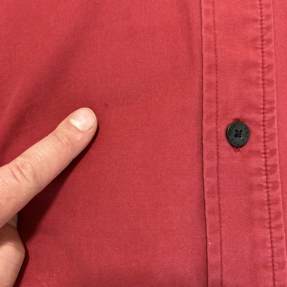 North Face Men's Long Sleeve Button-Up Camp Shirt 100% Cotton Red Size Medium